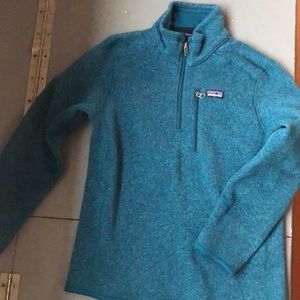 Patagonia 1/4 zip fleece top